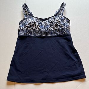 Lands' End Women's Halter Swim Top 8L Underwire,  padded  Navy blue and white